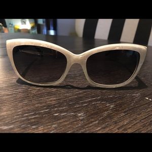 Kate Spade Women’s Sunglasses White w/ Black sides